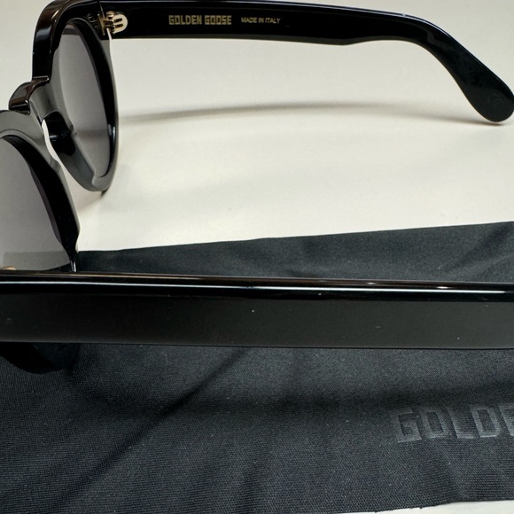 Golden Goose Cameron Panthos Sunglasses Unisex - Picture 2 of 7